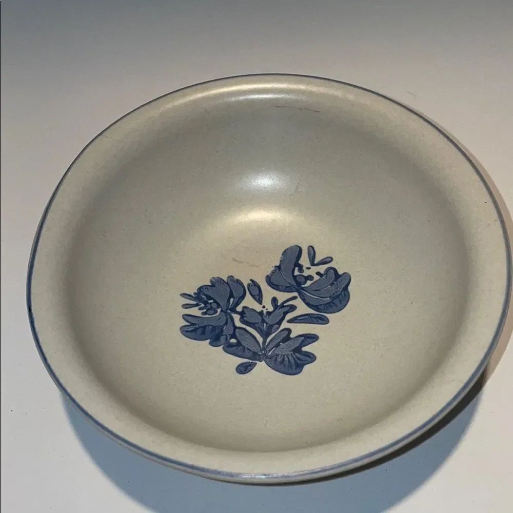 Elegant Blue Floral Dinnerware Bowl